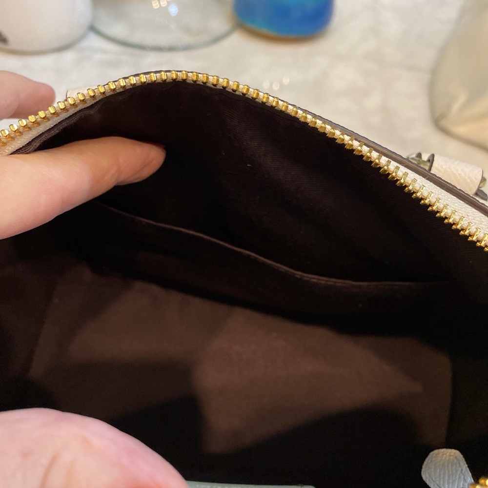 COACH MINI BENNETT SATCHEL!π€ - Picture 9 of 10